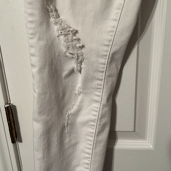 Articles of Society Distresses Frayed Hem Skinny Jean - Size 31 - Picture 2 of 7